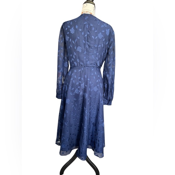 Lulu’s Midnight Blue Evening Elegance Floral Wrap Midi Dress size medium - Picture 3 of 9